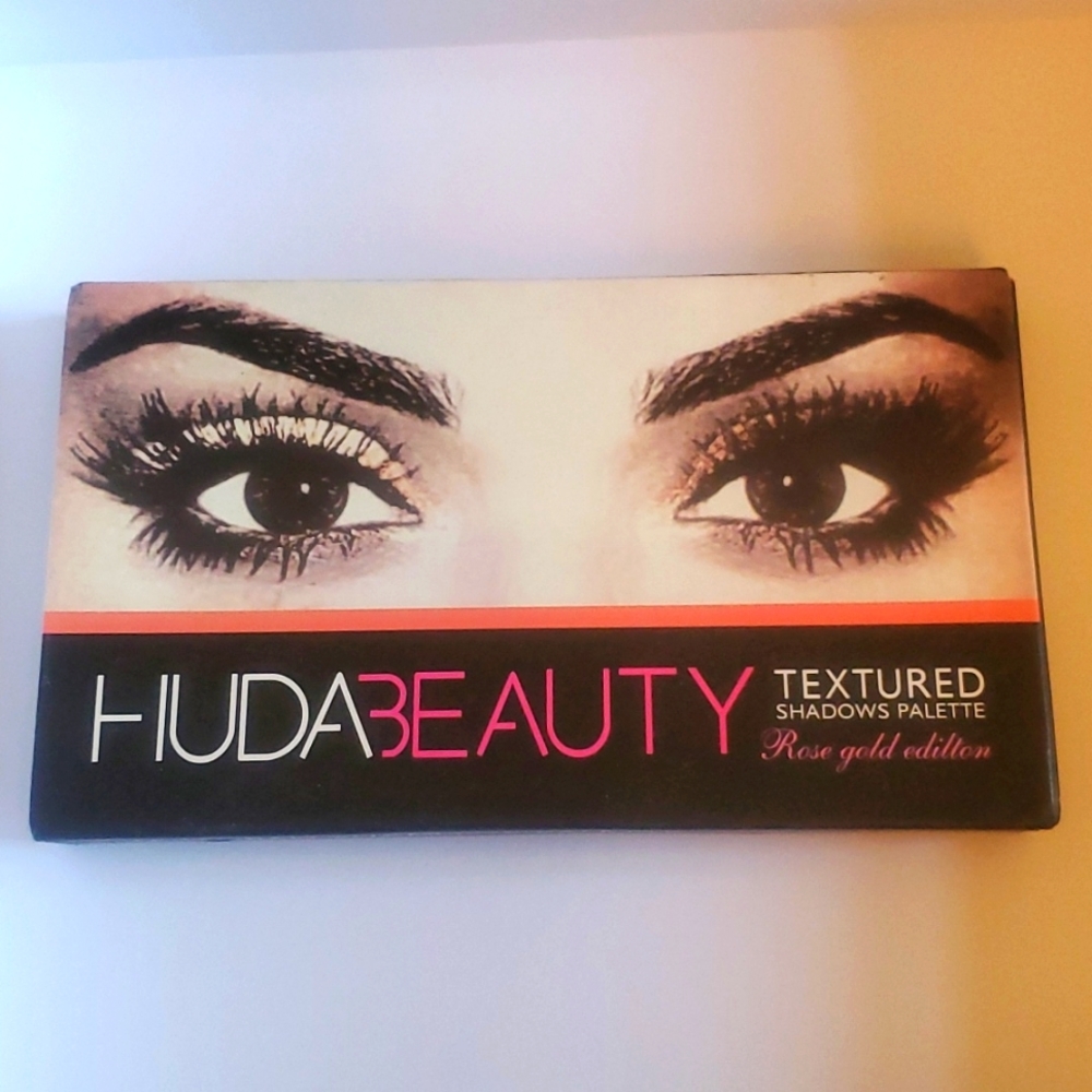 Eye shadows